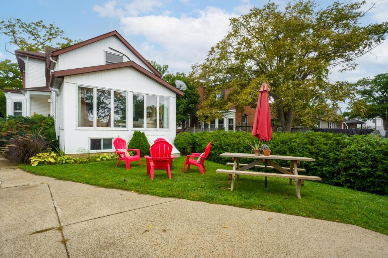 Sunroom On Maple Пиктон Экстерьер фото