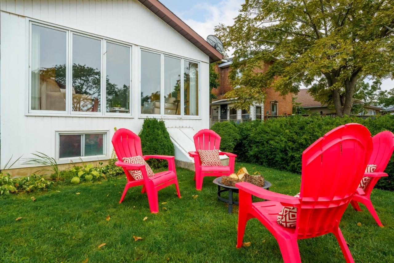 Sunroom On Maple Пиктон Экстерьер фото